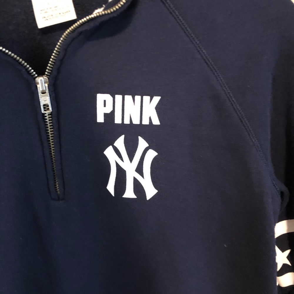 PINK Yankees Sweatshirt - Picture 2 of 6